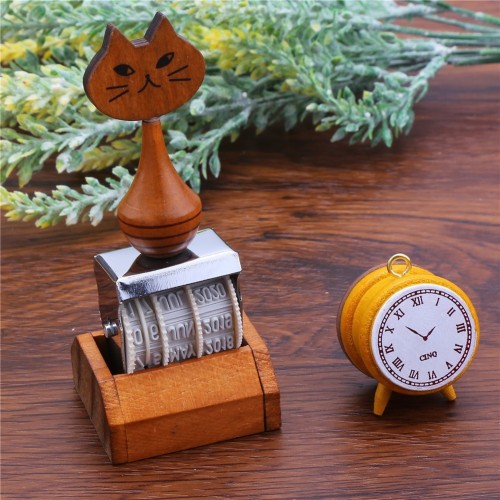 猫の回転ゴム印と時計のゴム印